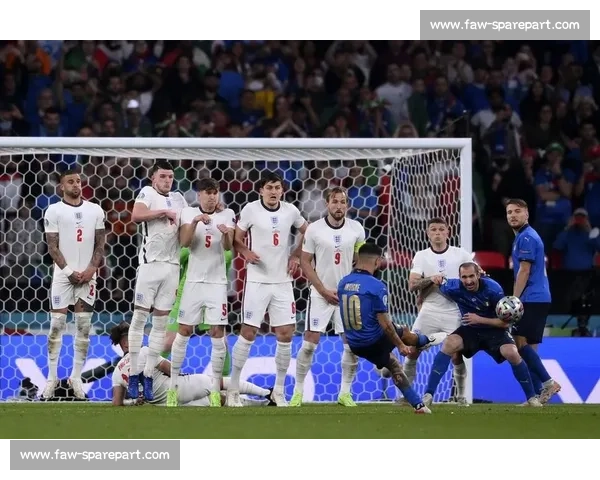 任意球精准制胜瞬间解析与射门技巧全面剖析